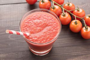 Cách làm sinh tố cà chua cực tươi mát cho ngày hè