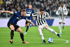 Đồng đội choáng váng với Denzel Dumfries sau trận đấu với Juventus